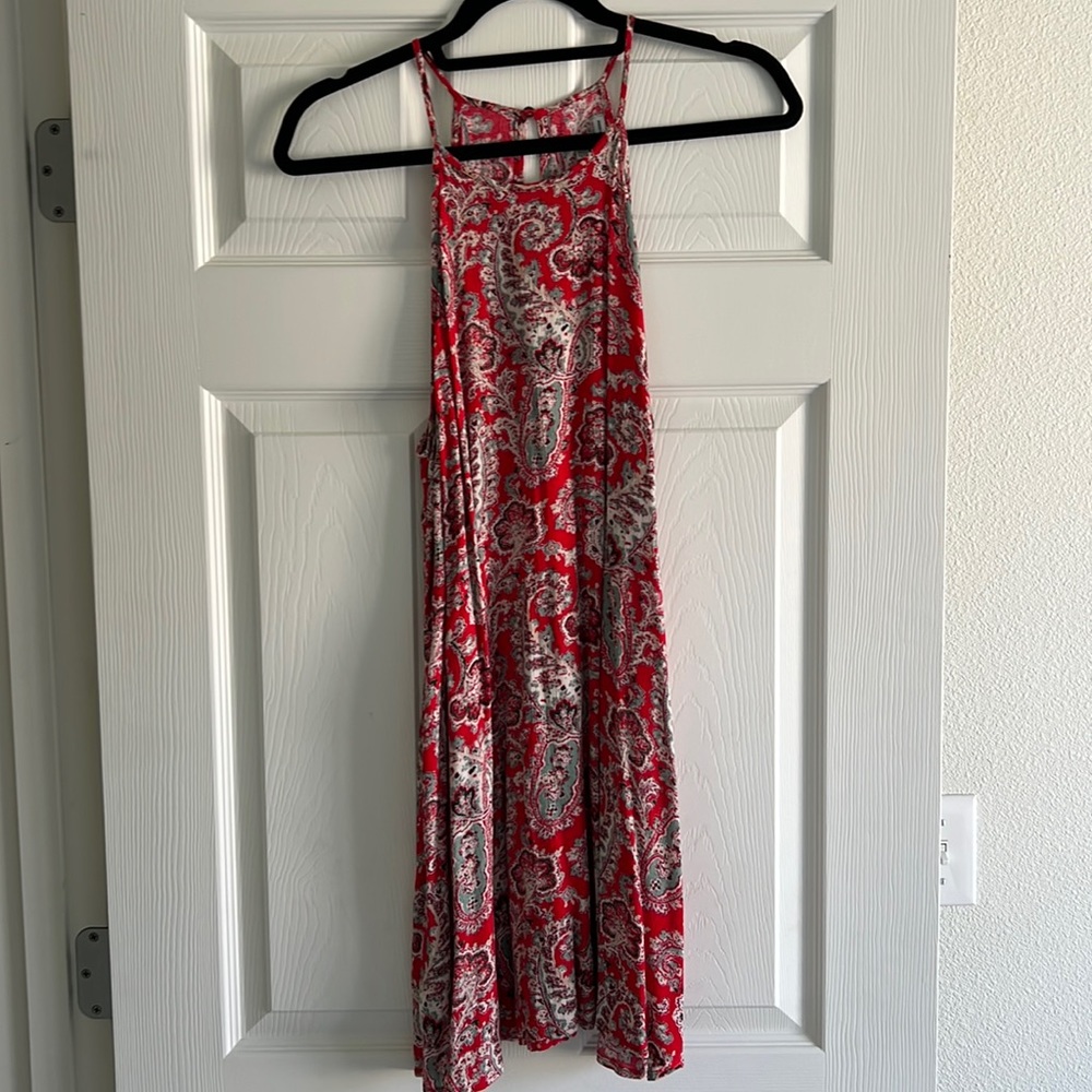 American Eagle Red Paisley Flowy Sundress